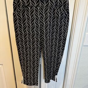 Chico's Black and White Patterned Capris